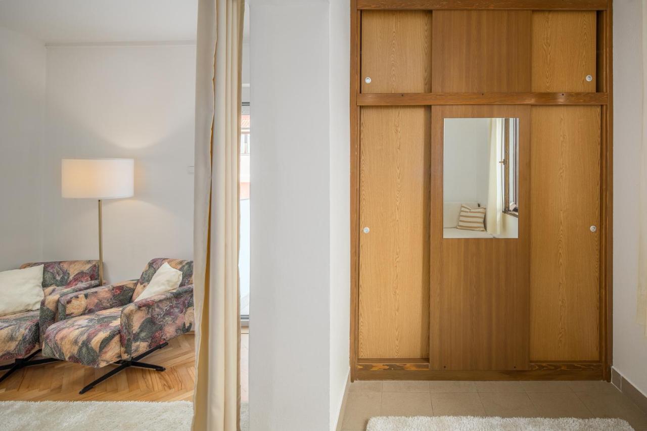 Apartments Villa Katana โปเรช ภายนอก รูปภาพ