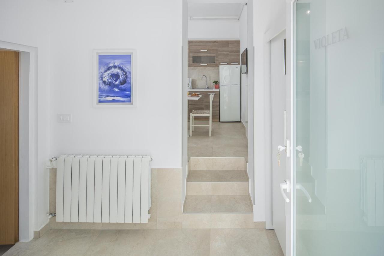 Apartments Villa Katana โปเรช ภายนอก รูปภาพ